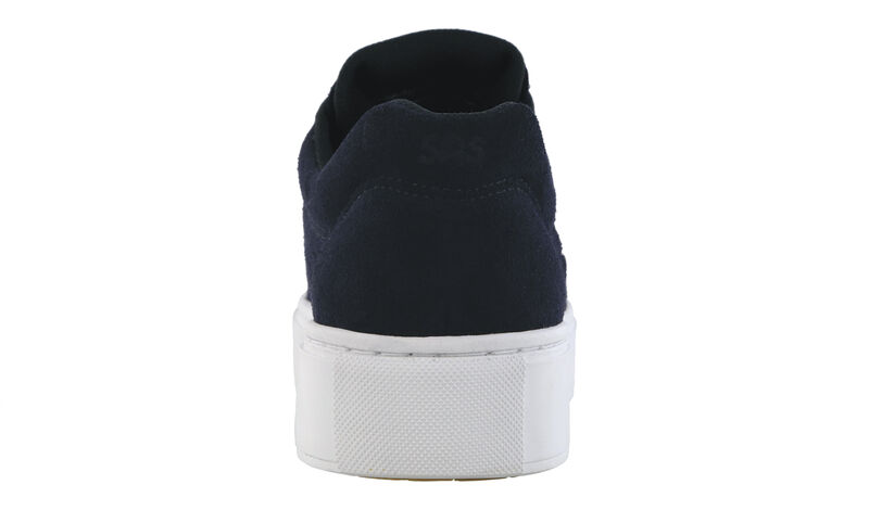 Free Rein Blue Moon / Black Back View