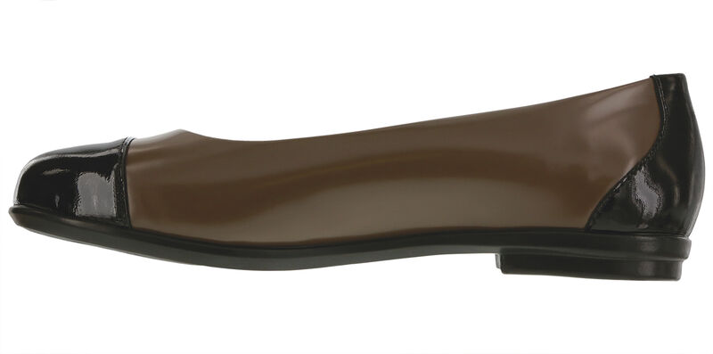 Scenic Cap Toe Black/Pecan Right Side View