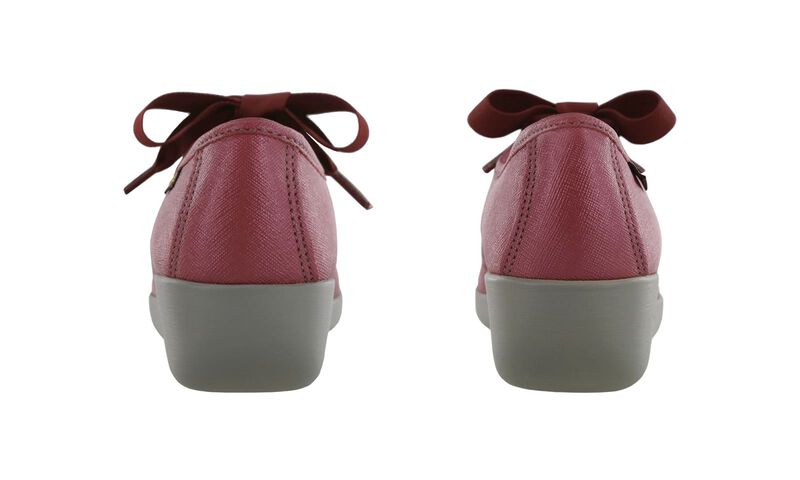 Bounce Lace Up Moc - Cranberry, , large