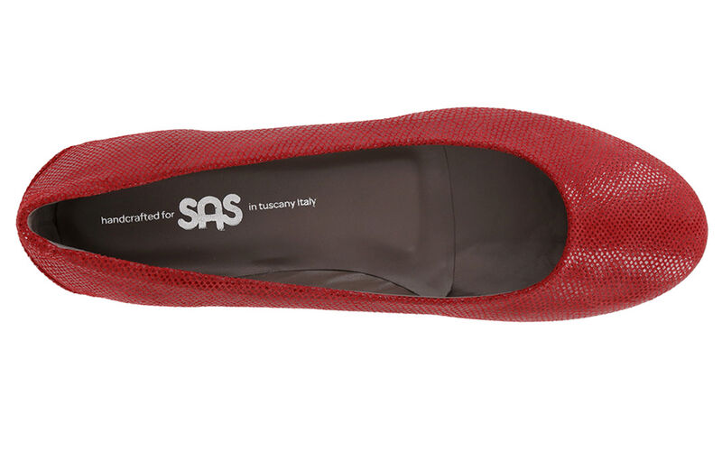 Lacey Slip On Loafer Rouge, , large