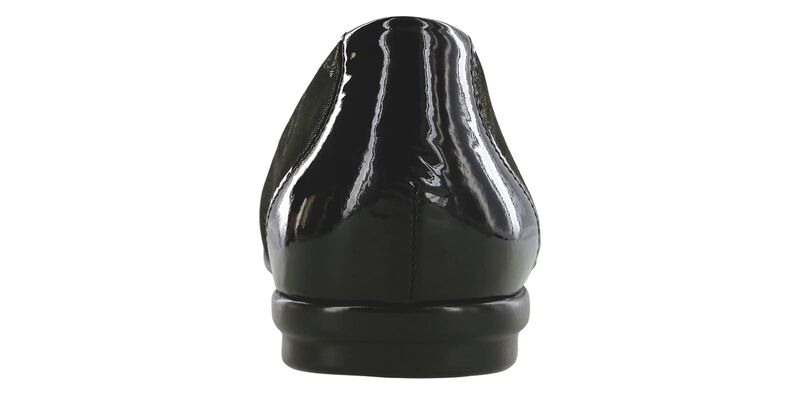 Scenic Brocade-Black Patent Right Rear View
