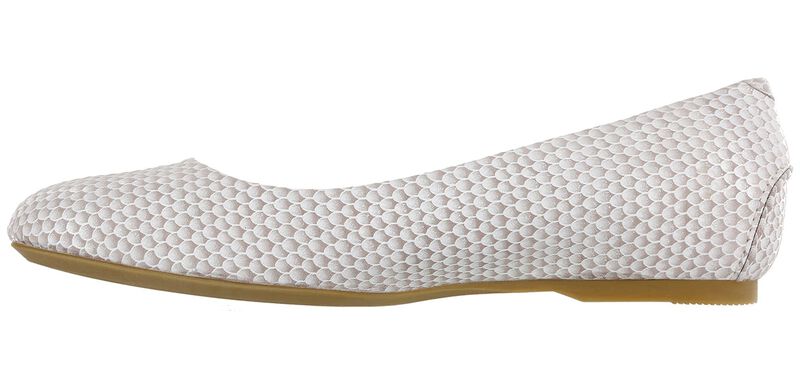 Lacey Slip On Loafer Beige Scallop, , large