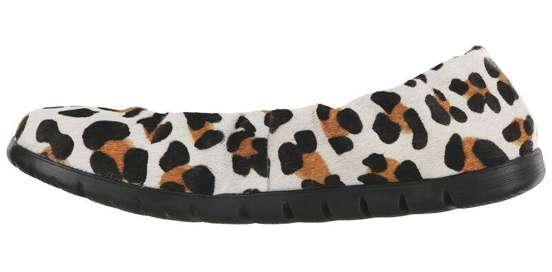 Radiant LTD Ballet Flat, Blanco Leo, large