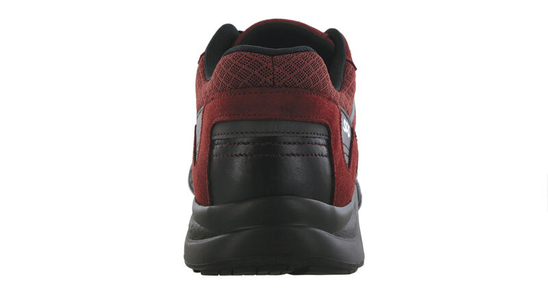 Pursuit R Magma Rear View