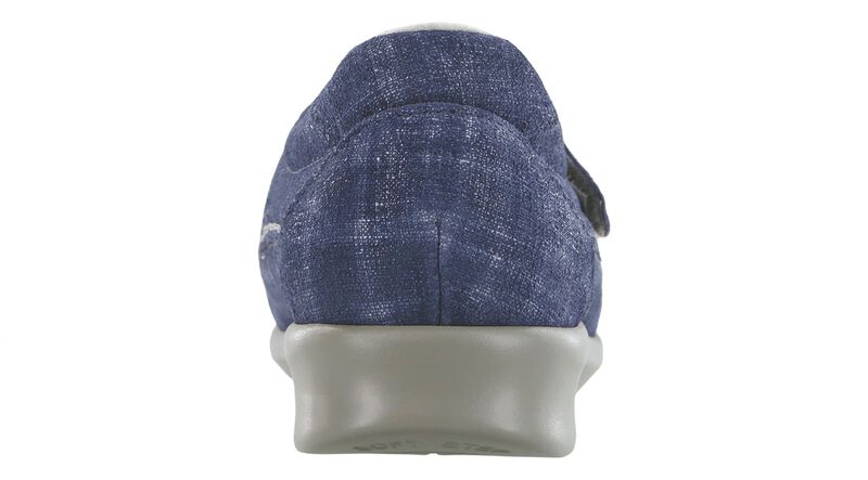 Roamer Right Rear View