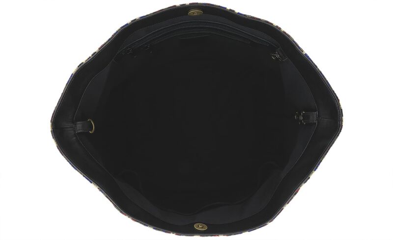 Faye LTD Santa Fe Inside View 1