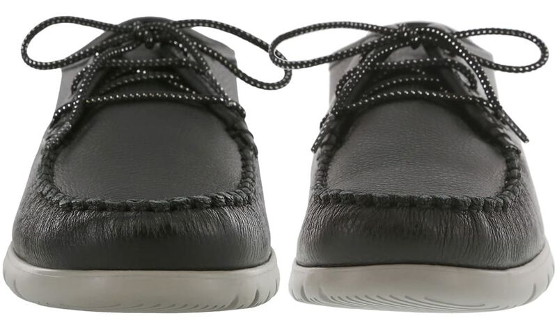 Breezy Black Pair Front View