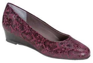 Sofia Wedge Pump - Wine