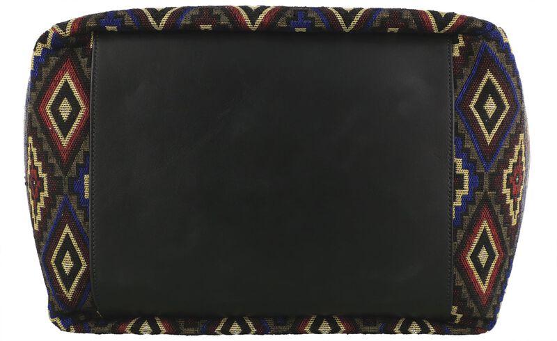 Faye LTD Santa Fe Bottom View