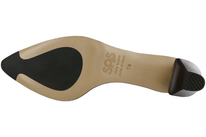 Reina Left Sole View