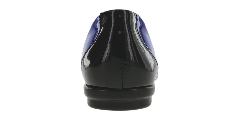Scenic Cap Toe Black/Sapphire Right Rear View
