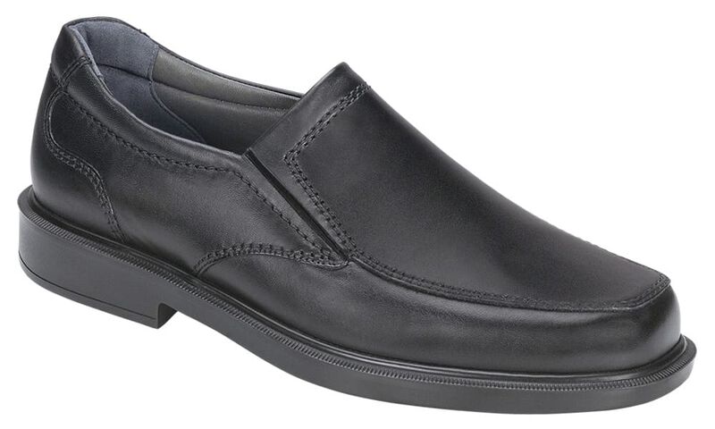 Diplomat Black Right .75 View