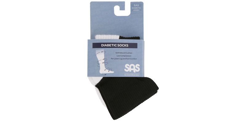 Diabetic QTR Crew Large Black Socks Front View
