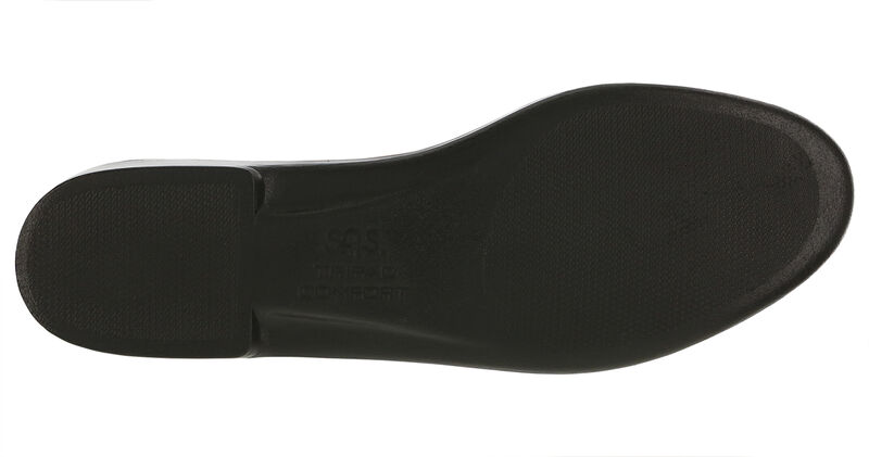 Metro Garnet Left Sole View