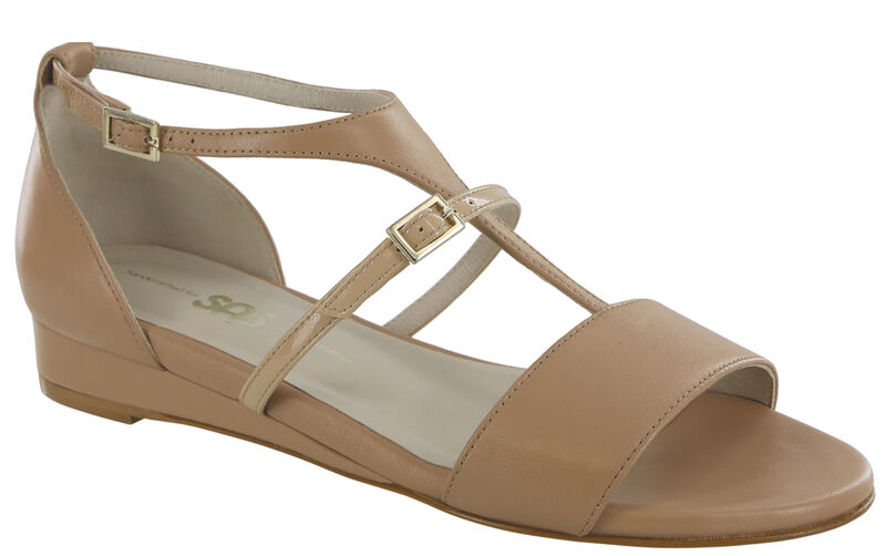 Sandra Camel Patent Right .75 View