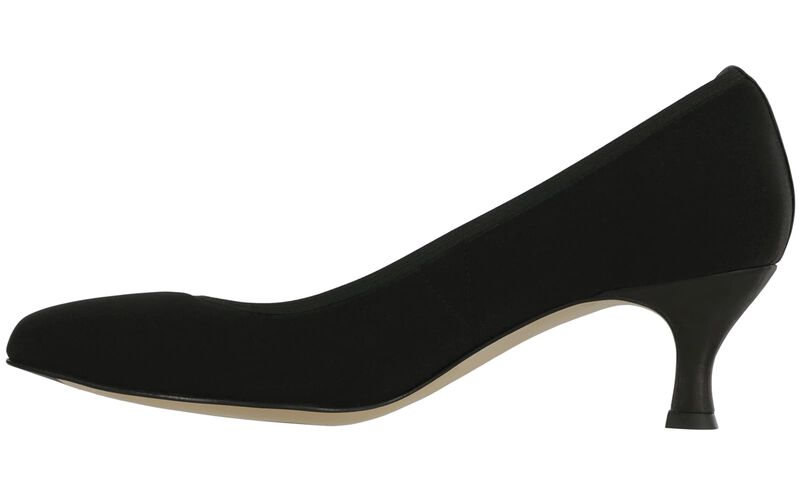 Gia Right Side View