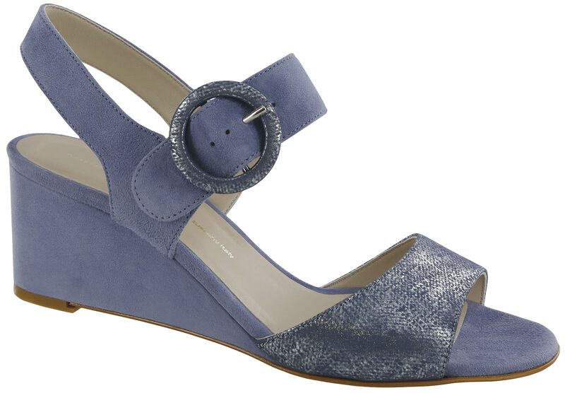 Carine Sky-Silver Blue Right .75 View
