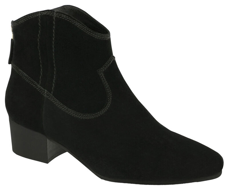 Dylan Black Suede Right .75 View