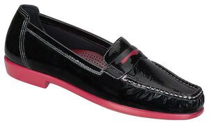 Penny J Slip On Loafer - Black Patent Rouge
