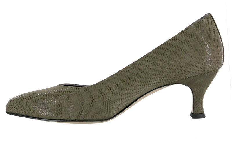 Moxie Green Tundra Right Side View