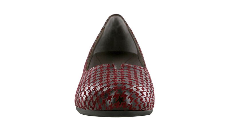 Piera Tetris Bordo Right Front View