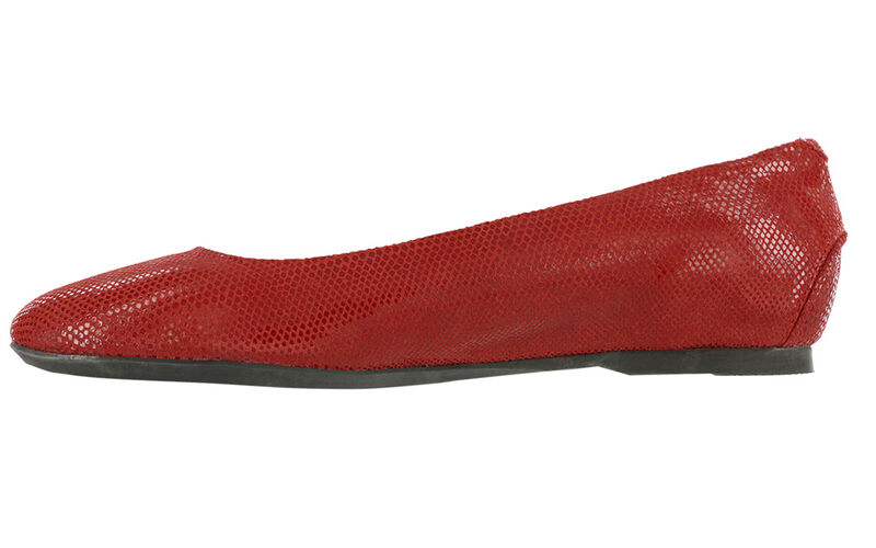 Lacey Slip On Loafer Rouge, , large