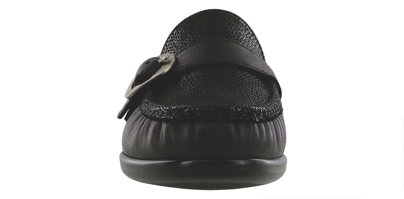 Lara Black Marsh Right Front View