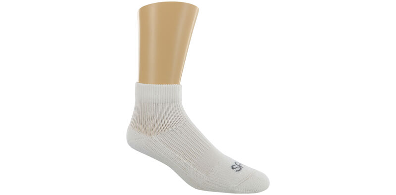 Diabetic QTR Crew Medium Socks Model View