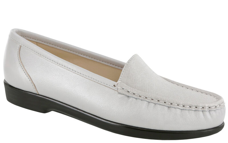 Simplify Silver Cloud Right .75 View