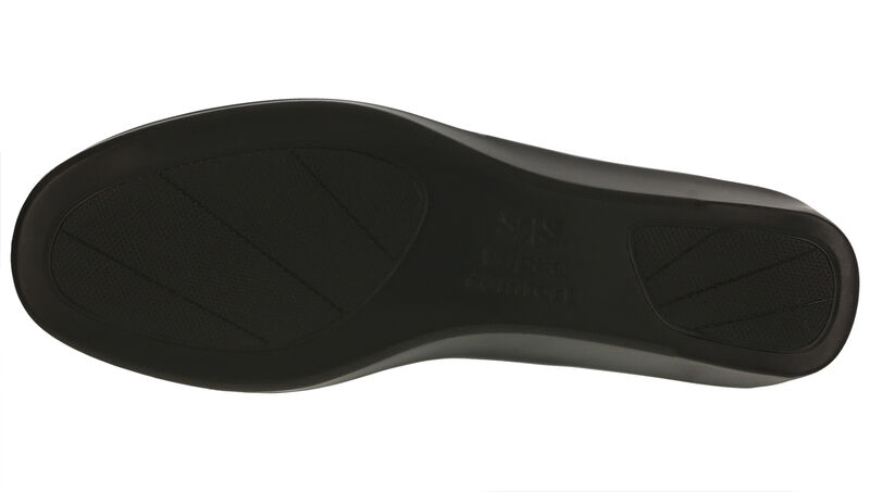Dream Blue Moon Left Sole View