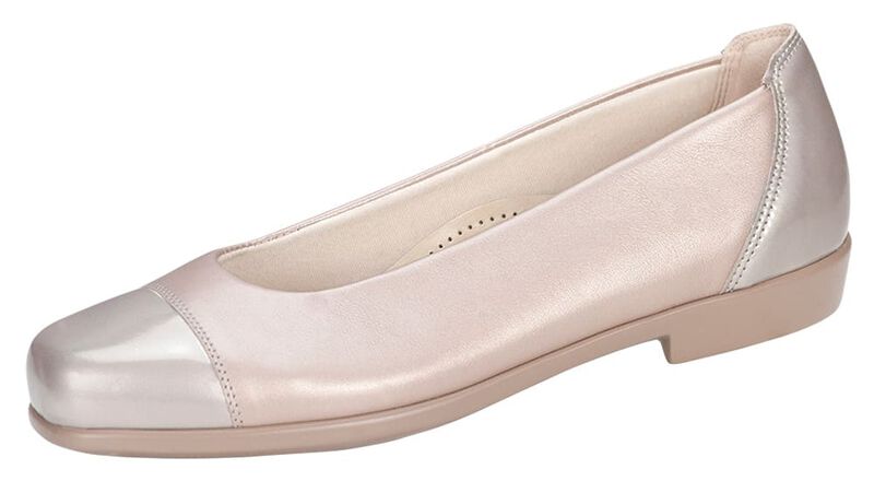 Coco Nude Pearl Left .75 View