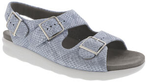 Relaxed Heel Strap Sandal