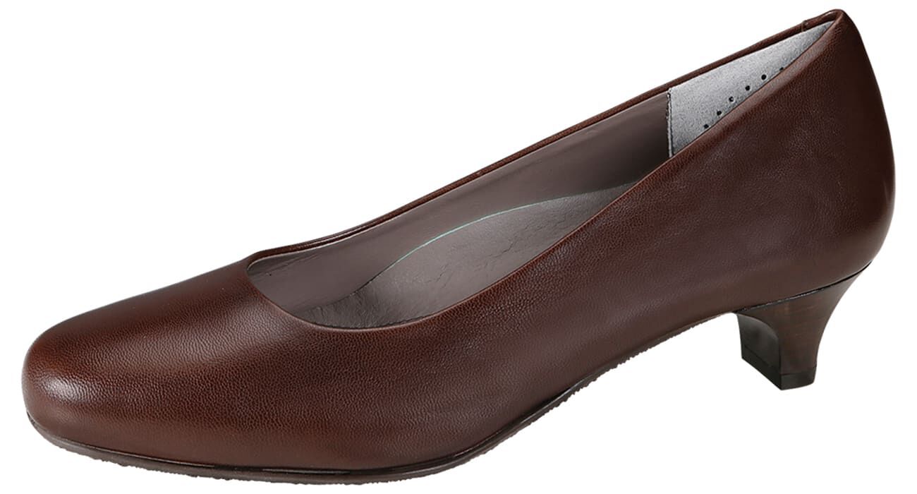 Brown low shop heel shoes