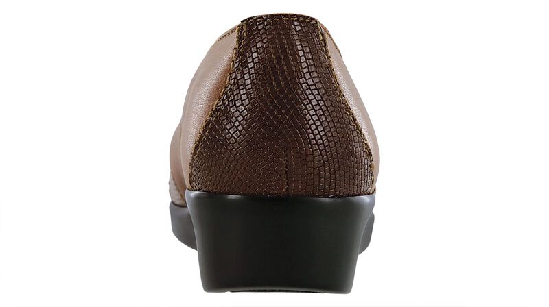 Nora Auburn-Lizard Right Rear View