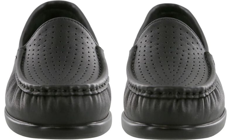 Savvy Pair Front View