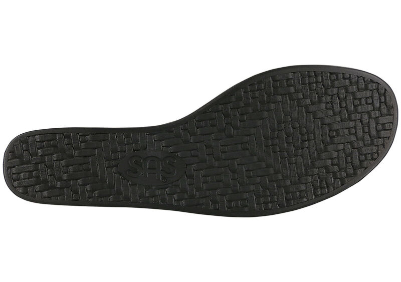 Layla Auburn-Woven Left Sole View