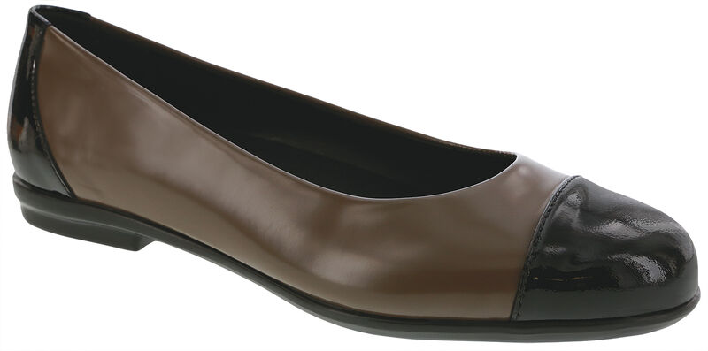 Scenic Cap Toe Black/Pecan Right .75 View
