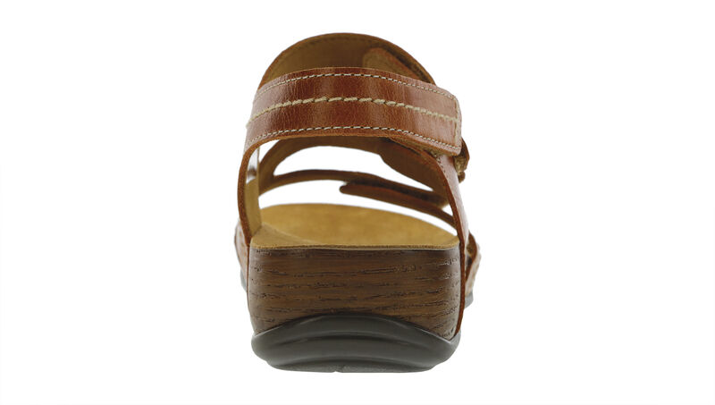 Swerve Chestnut Rear View