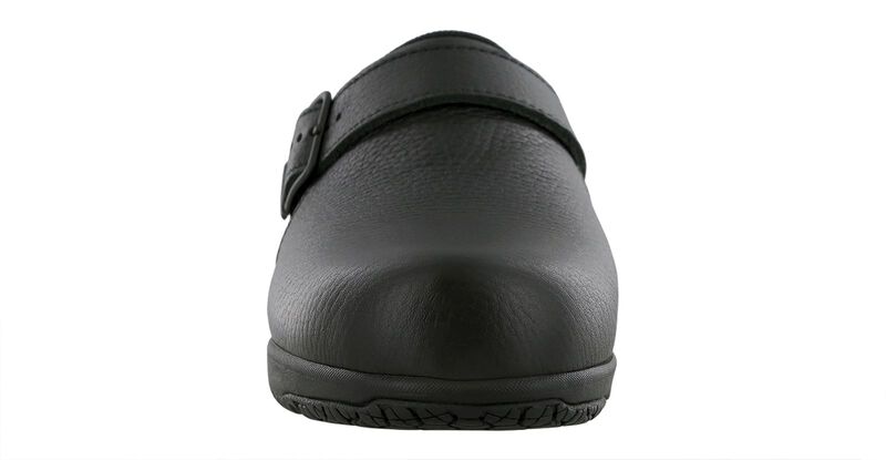 Clog SR  Right Front View