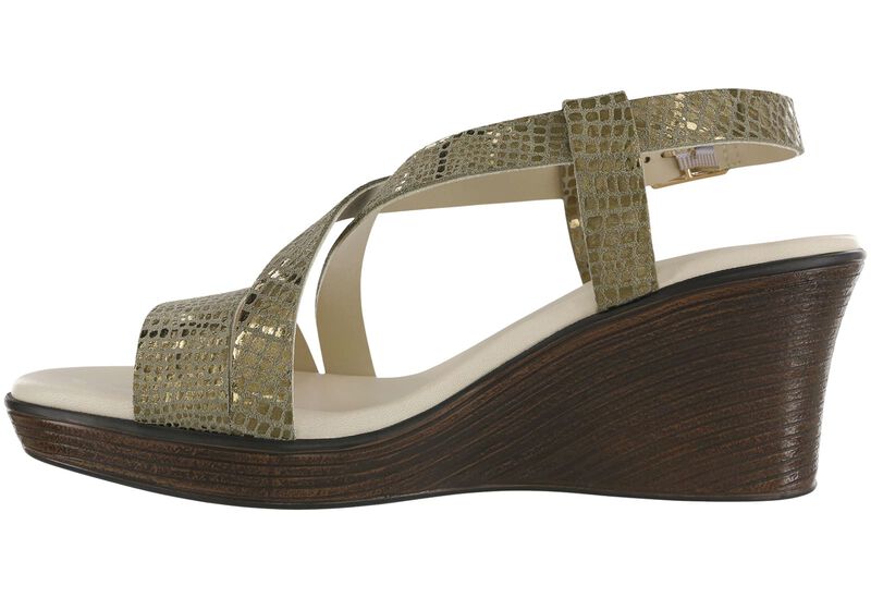 Delight Olive Gold Right .75 View